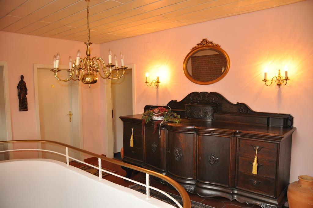 Gaestehaus Ullmannshof Kirchheim am Neckar Экстерьер фото